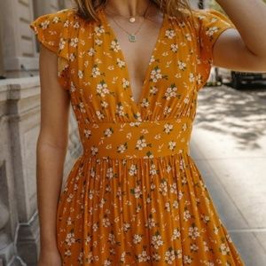 The Drop Women's Marigold Floral Deep V-Neck Cap S